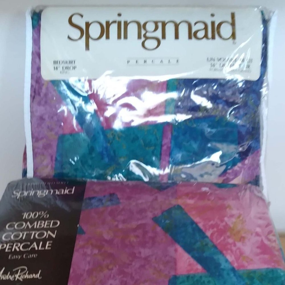 Springmaid King Size bed sheet and bed skirt